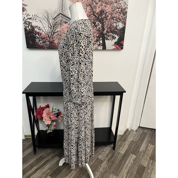 A New Day Women’s tiered dress Size XL Long Sleeve Animal Print Round Neck Rayon - Picture 3 of 14